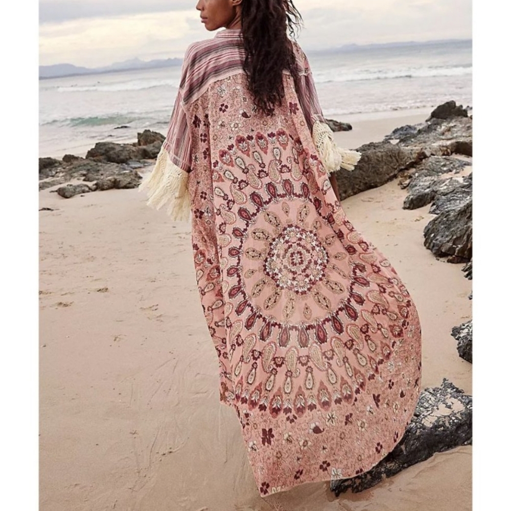 Free people☀️ gorgeous Watching waves kimono - Picture 2 of 4